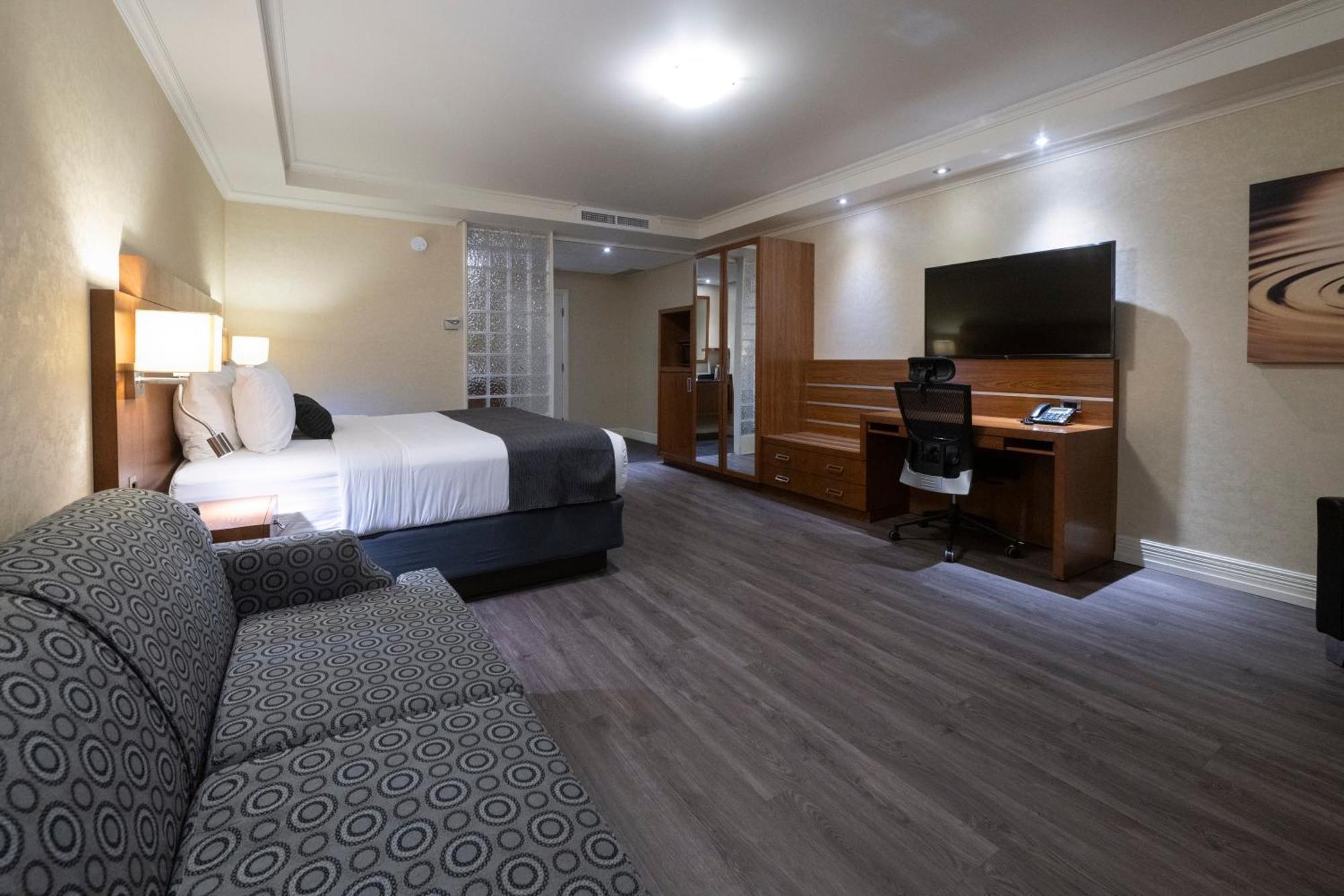 Hotel & Suites Le Dauphin Drummondville Kültér fotó