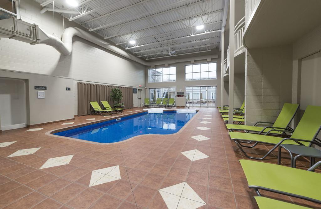 Hotel & Suites Le Dauphin Drummondville Kültér fotó