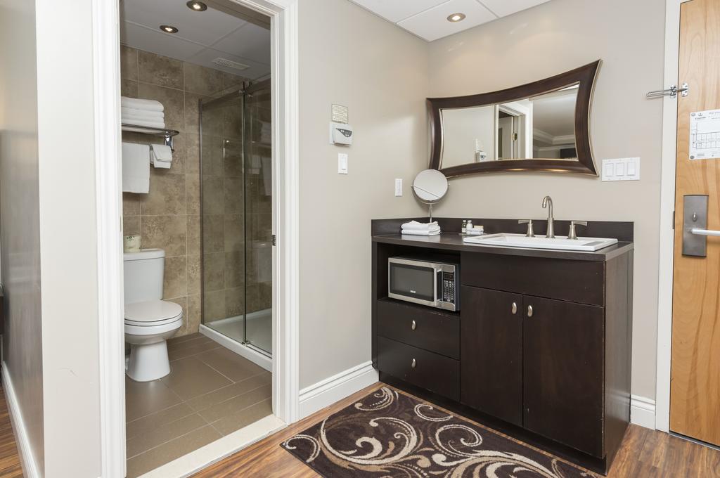 Hotel & Suites Le Dauphin Drummondville Kültér fotó